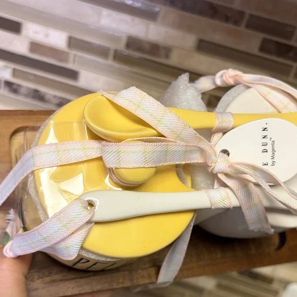 Rae Dunn Peep Ceramic Salt and Pepper Jars With Spoons NWT - Picture 5 of 8